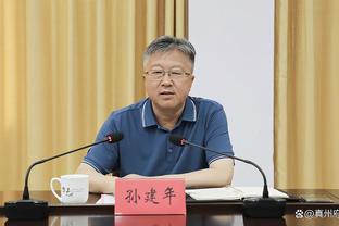 记者：李铁案的庭审已经于今晚8:30左右在咸宁市中级人民法院结束